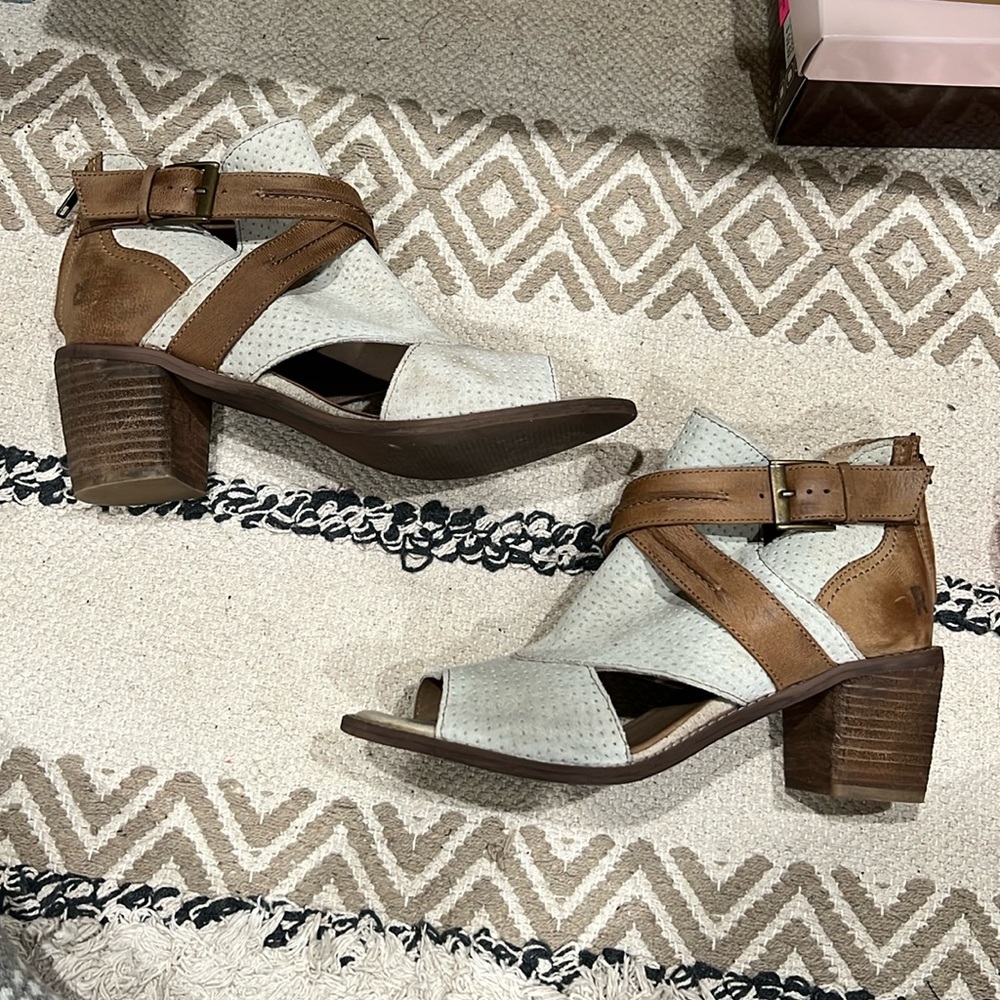 Roan Heels